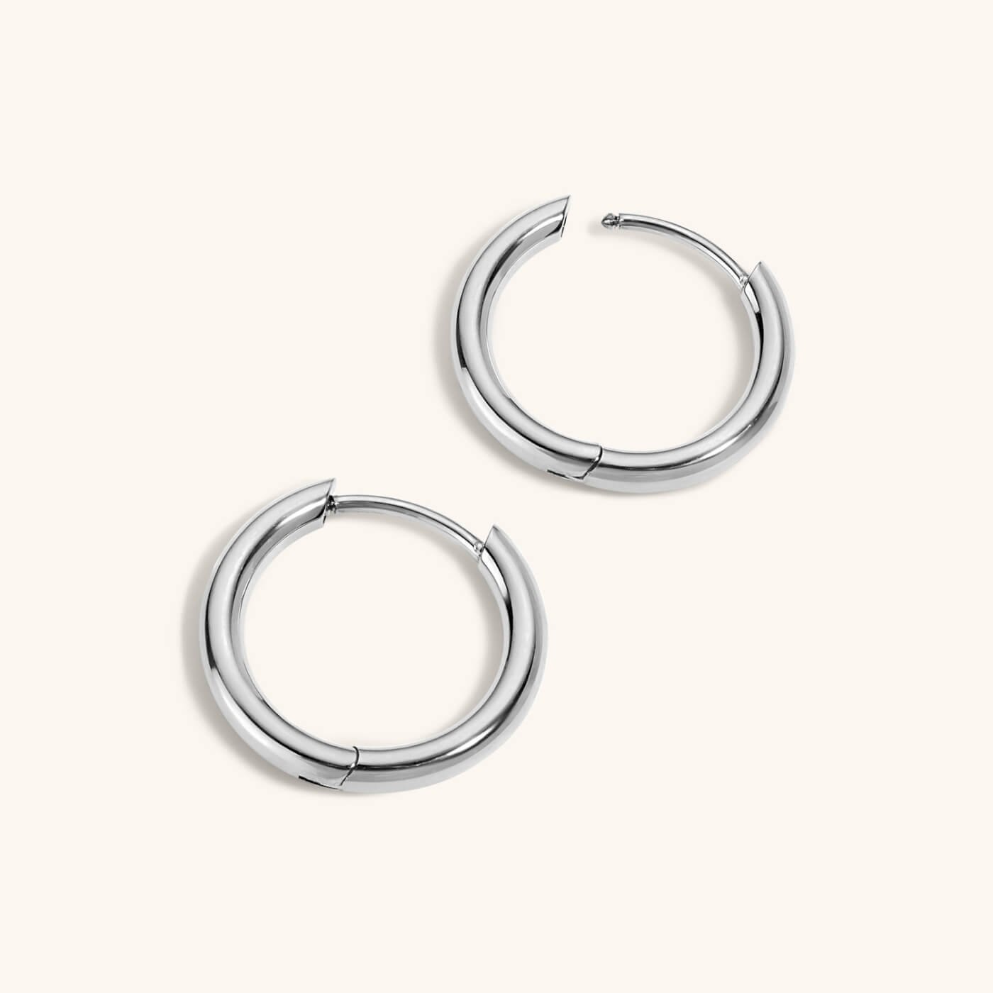 E-10430_ClassicHoopsinTitanium_Silver_2-1400.jpg
