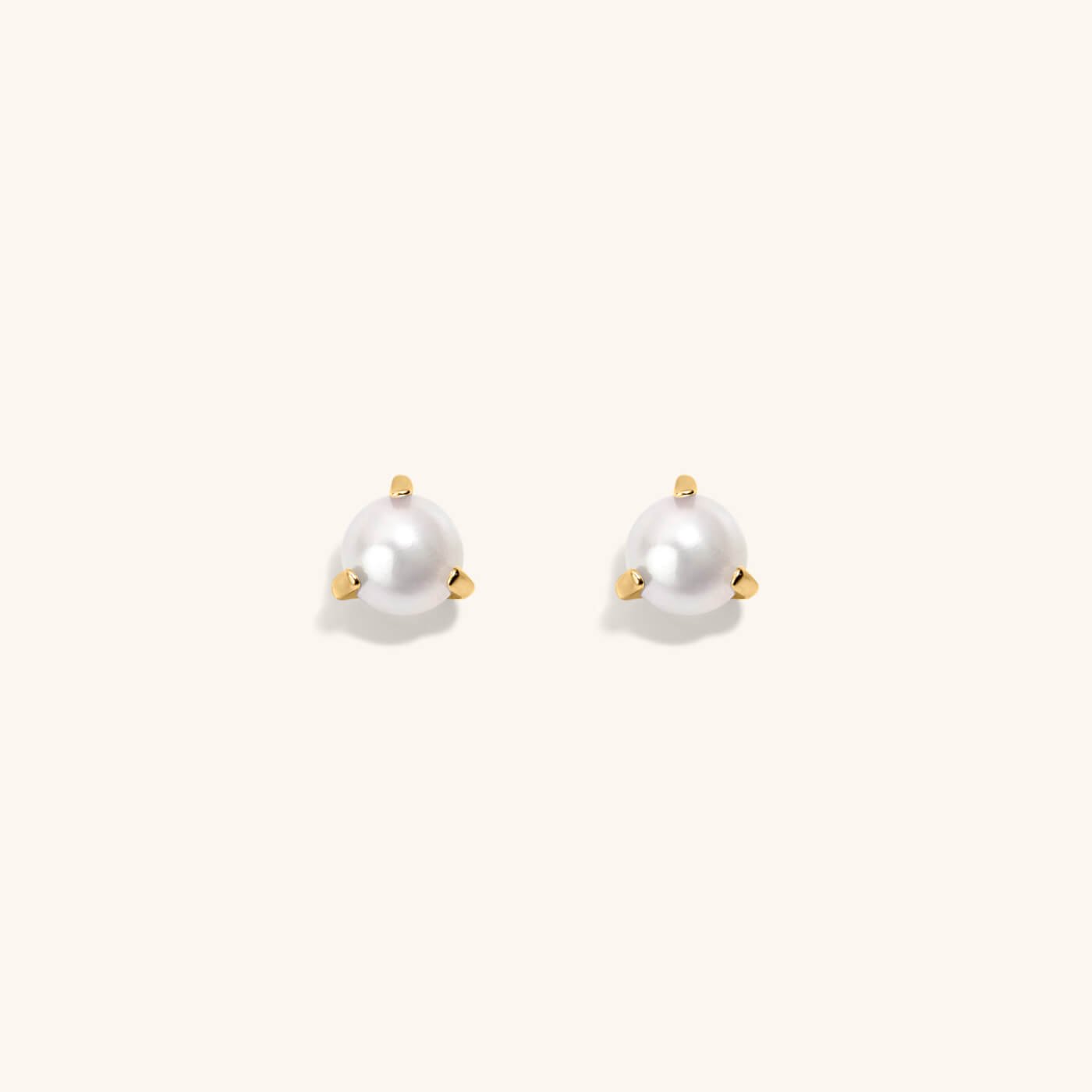 P-10564_PearlNapEarring_Gold_3-1400.jpg