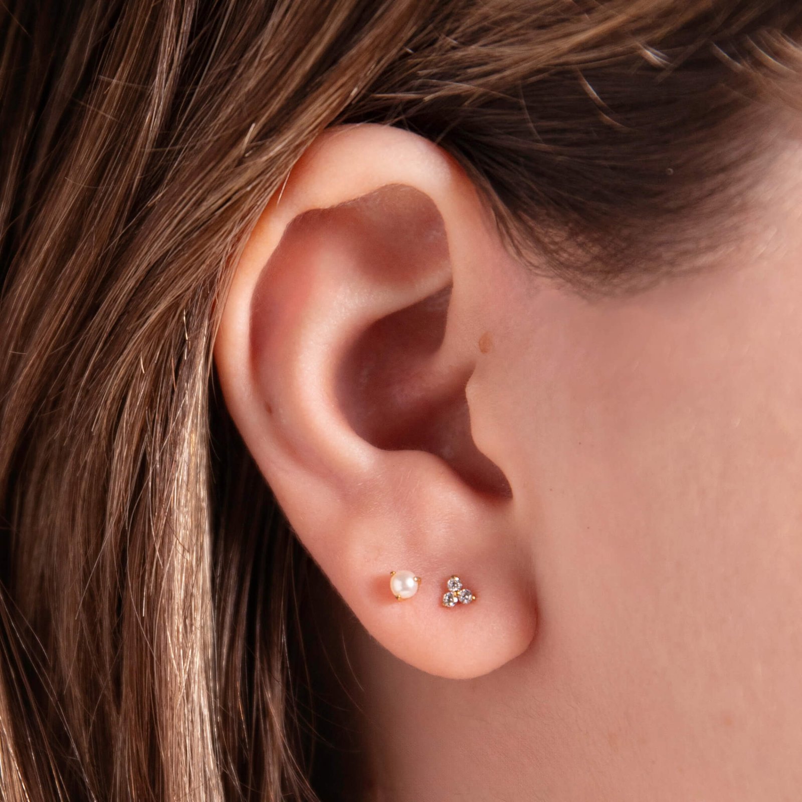 pearl-nap-earrings-mini-crystal-trinity-nap-earrings-2048_b3423397-ea5b-4cb3-a606-6cea808b2392.jpg
